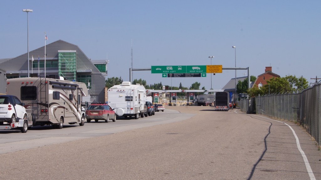 Sweet Grass MT - Canada Border