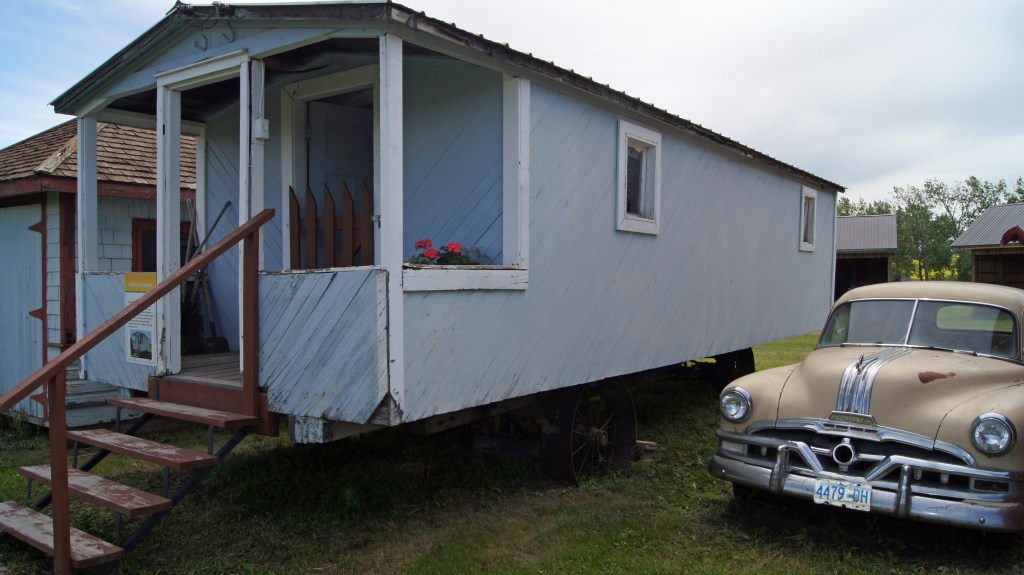 Reasbeck's Cookshack During busy threshing seasons in 1940s & 1950s, it served as a mobile bunkhouse and cookshack.
